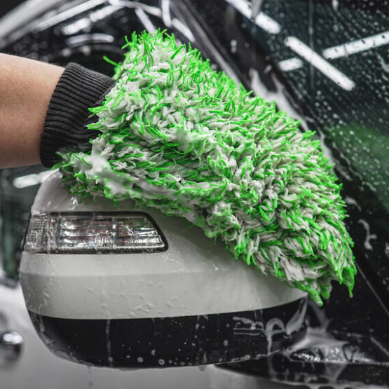 Микрофибровая варежка для мойки LERATON WASH MITT MW4 GREEN