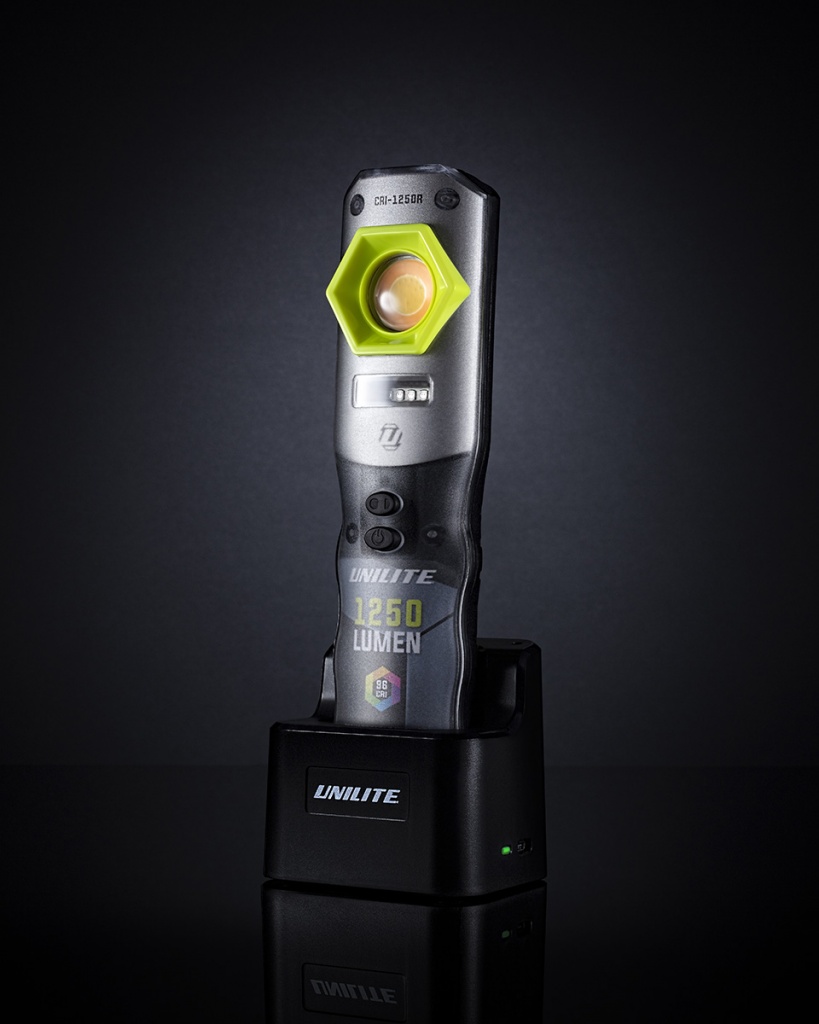 UNILITE CRI-1250R - Инспекционный фонарь 1250Lm, 5Ah, 3цвета + УФ